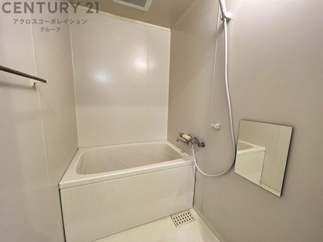 バス・シャワールーム　シンプルで機能的なユニットバスです！