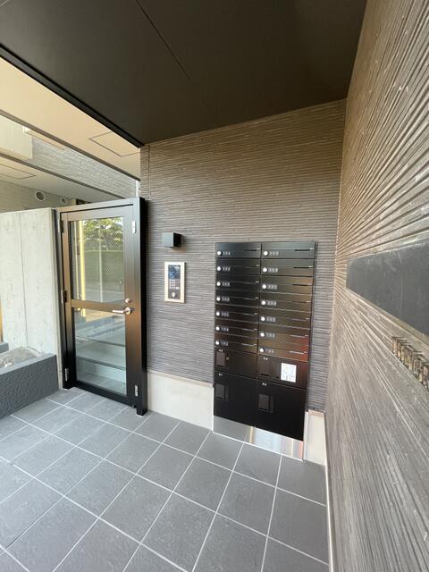 セキュリティ　宅配ボックス４個あり