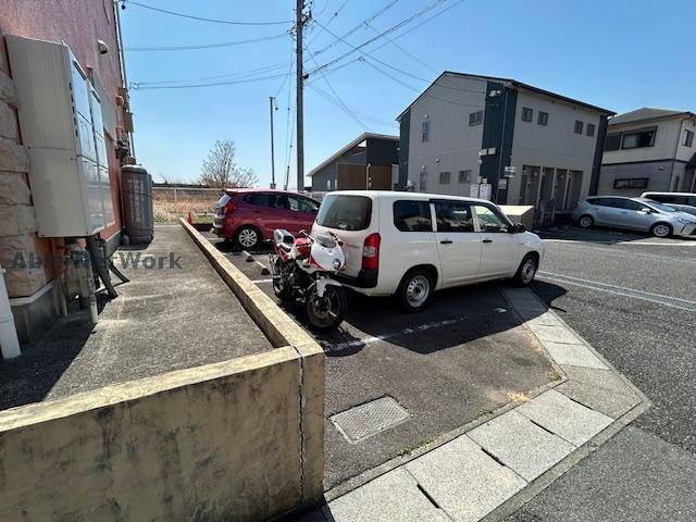 駐車場　駐車場