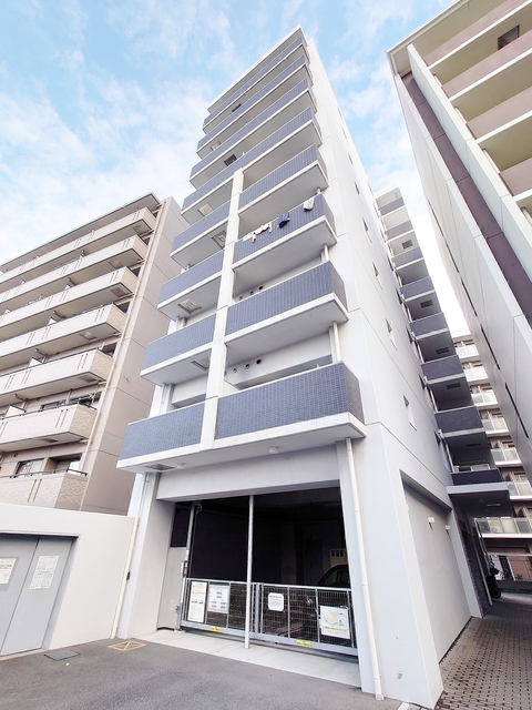建物外観　ＲＣ造・エレベーター付き