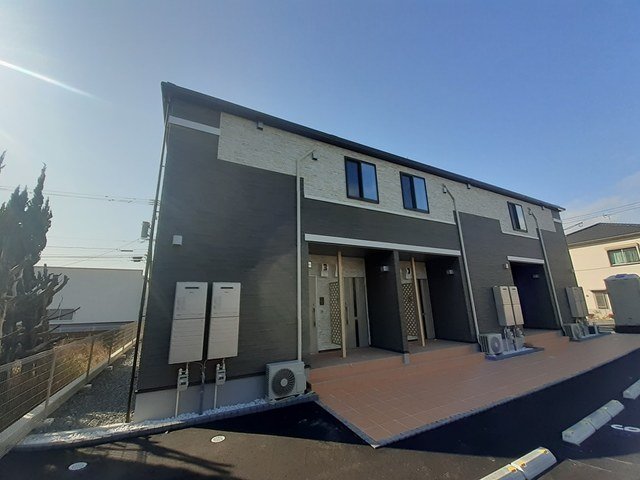 建物外観　落ち着いた雰囲気の外観です
