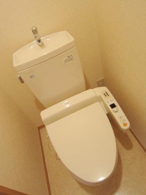 トイレ　★ウォシュレット付きの快適なトイレ★