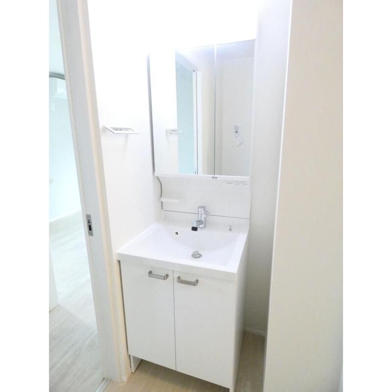 洗面設備　アイヴィレッジ　荒川区東日暮里3