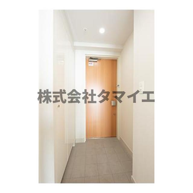 玄関　※写真は同タイプ住戸です。
