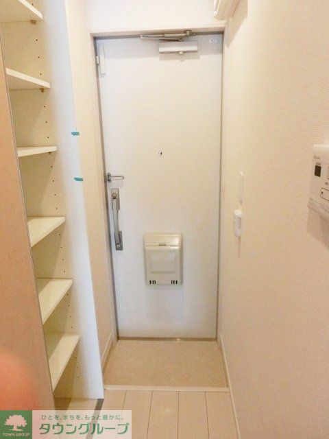 玄関　お問合せはタウンハウジングまで！※現地待合わせ相談可能