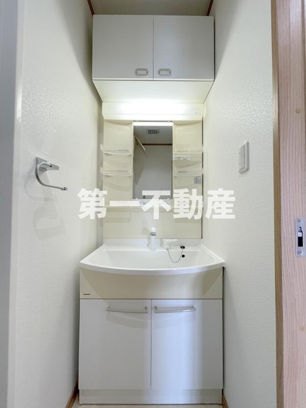 洗面設備　洗髪洗面化粧台
