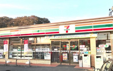 コンビニ　セブンイレブン 横浜川島町西店（コンビニ）まで84m