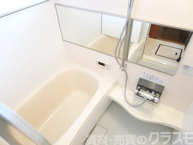 バス・シャワールーム　浴室乾燥機＆追い焚き機能付きバス♪