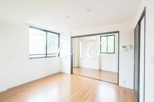 居室・リビング　洋室のお部屋です。
