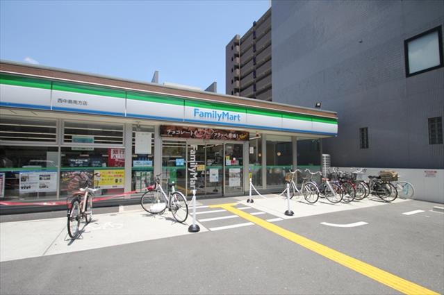 コンビニ　ファミリーマート（コンビニ）まで500m