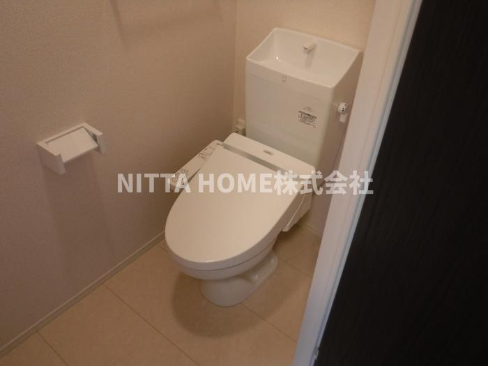 トイレ　温水洗浄付きのトイレになります◎