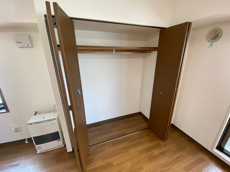 収納　収納もバッチリあるのでお部屋が片付きますよ！