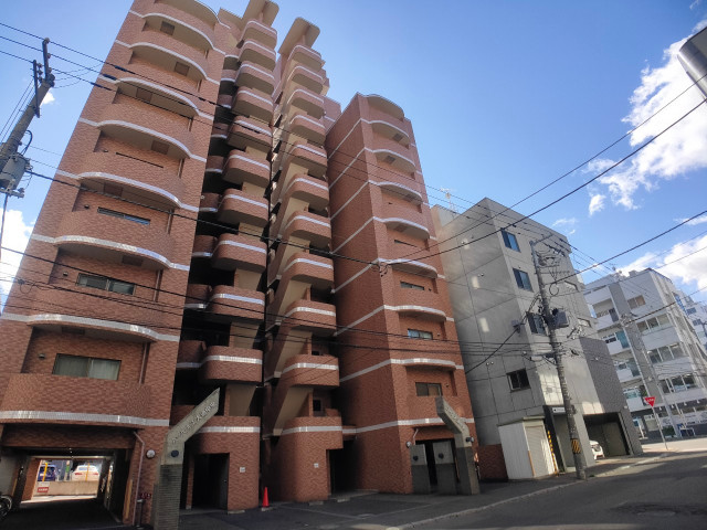 建物外観　札幌市中央区南１条西「コトン大通中央」