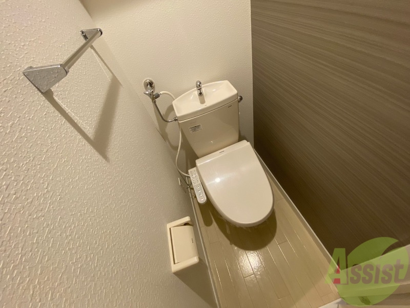 トイレ　トイレです。ウォシュレット付を探している方、おすすめです。