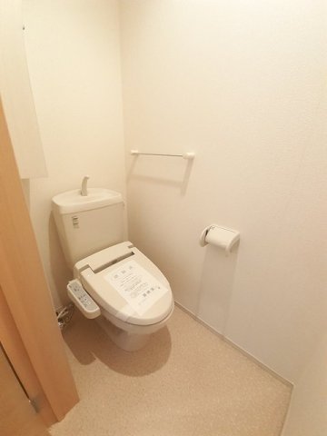 トイレ　トイレもきれいです
