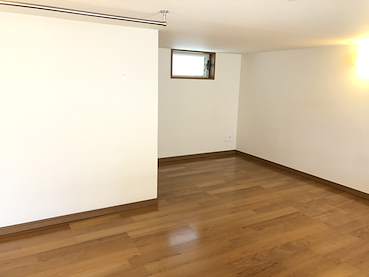 その他部屋・スペース　5帖洋室。ぜひオリジナルのインテリアを楽しんでください。