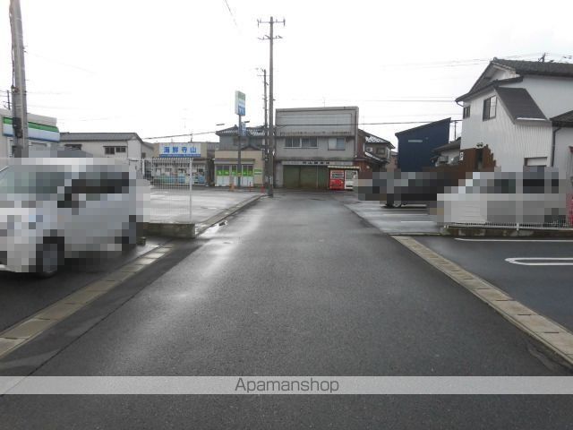 その他　前面道路（その他）まで0m