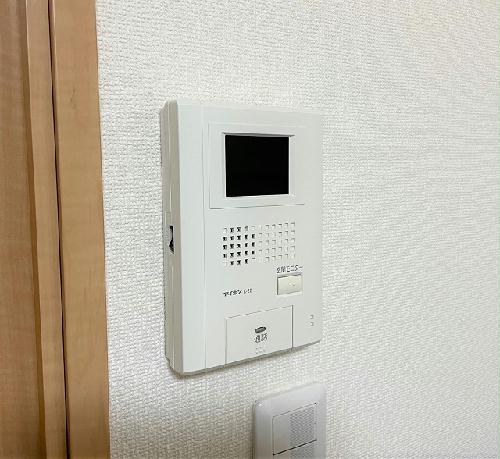 セキュリティ　モニター付きインターホン