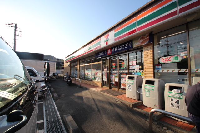 コンビニ　セブンイレブン横浜旭区川島町店（コンビニ）まで279m