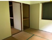 居室・リビング　写真は号室違いのお部屋です（現況優先）