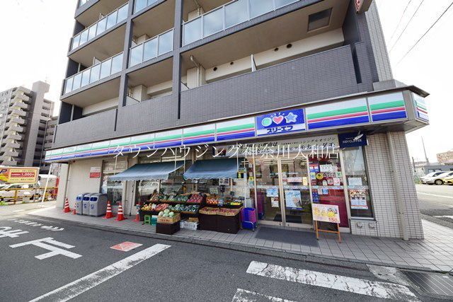 コンビニ　スリーエフ相模大塚駅前店（コンビニ）まで190m