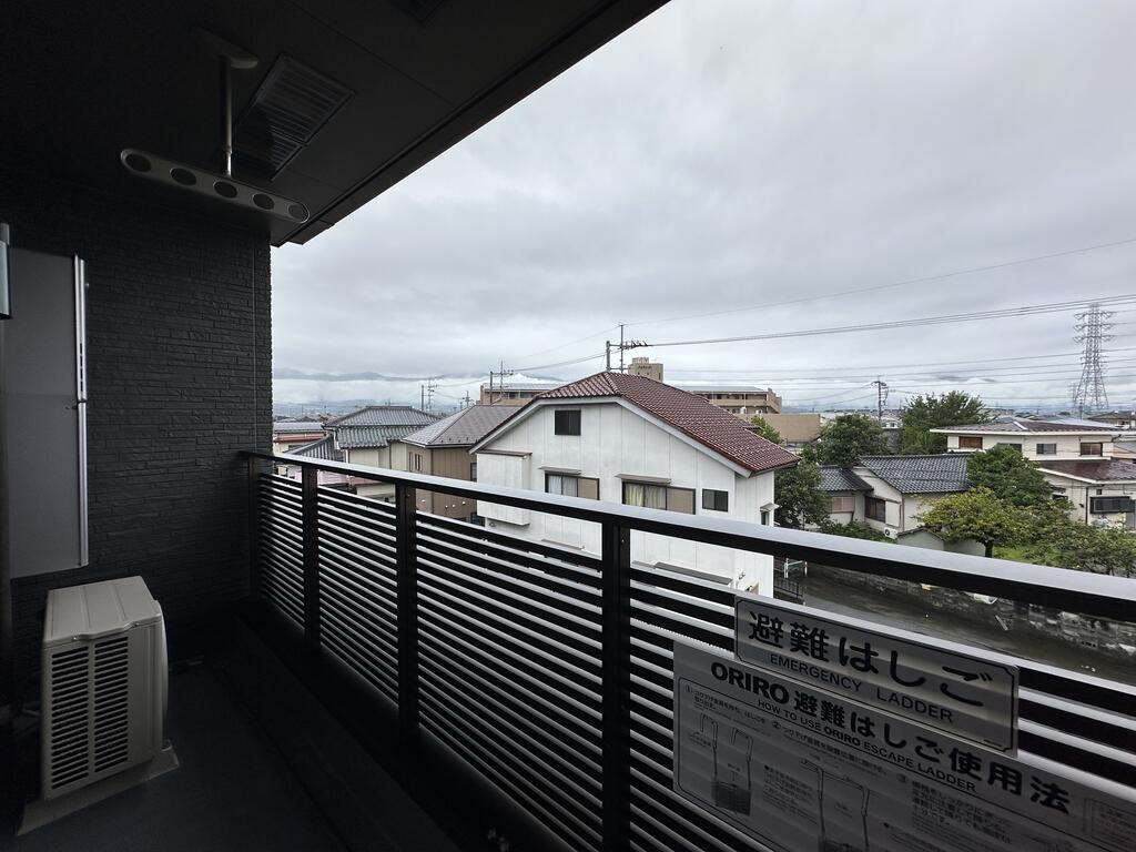 バルコニー　最上階
