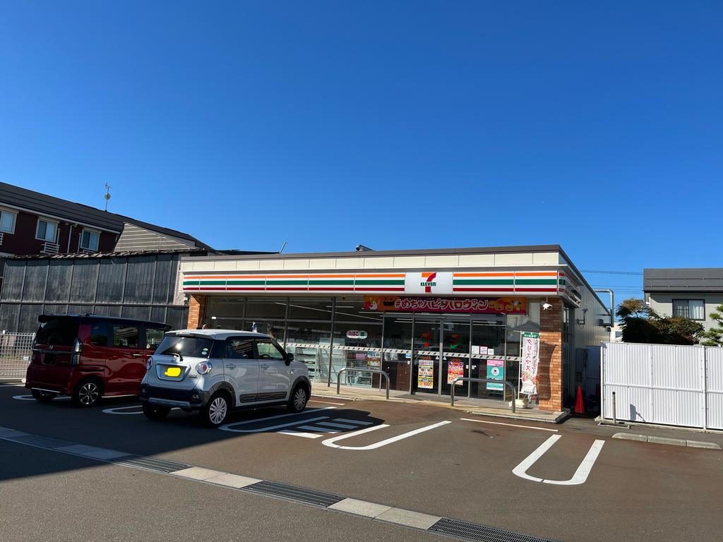 コンビニ　セブンイレブン上越下源入店（コンビニ）まで565m