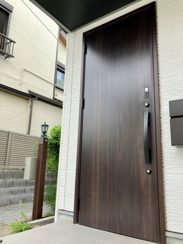 エントランス　ゆとりのあるエントランスです