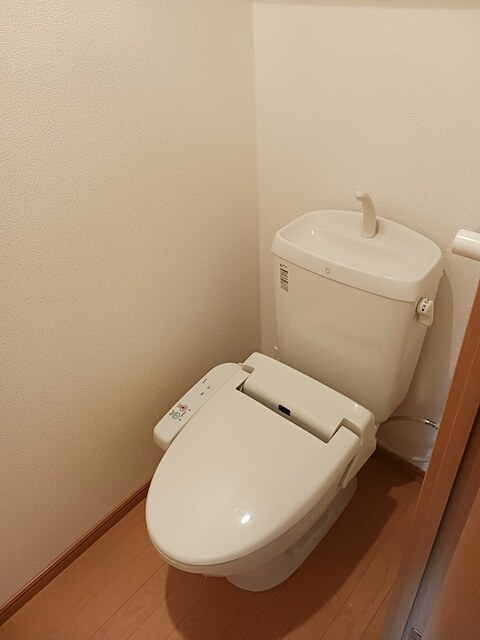 つくばエクスプレス 流山セントラルパーク駅 徒歩2分 10階建 築18年のトイレ写真
