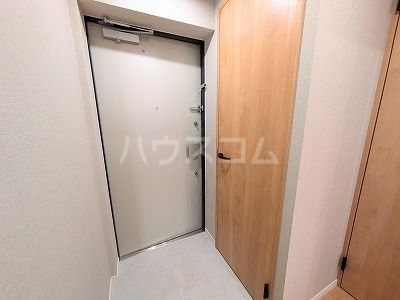 アルティザ上野毛の玄関写真