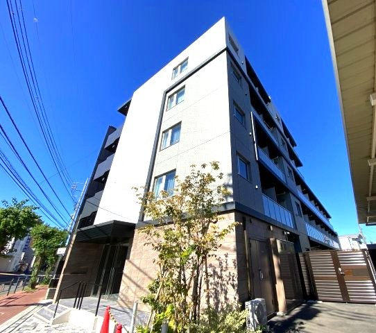 東京メトロ有楽町線 平和台駅 徒歩8分 築5年