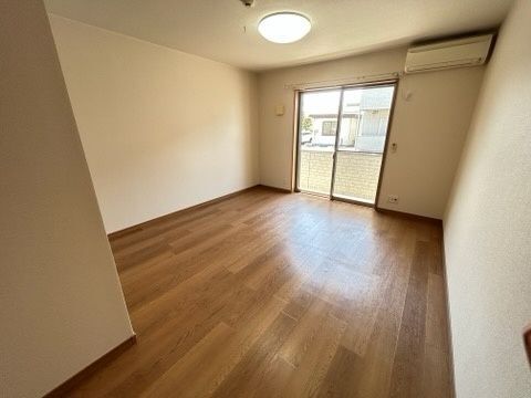 アムールHaruta Aの居間写真