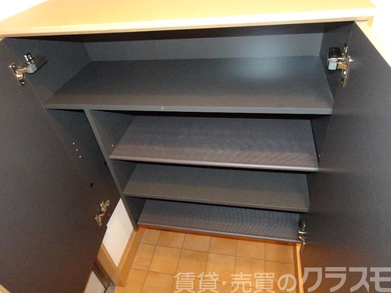 リブレ A棟の玄関写真