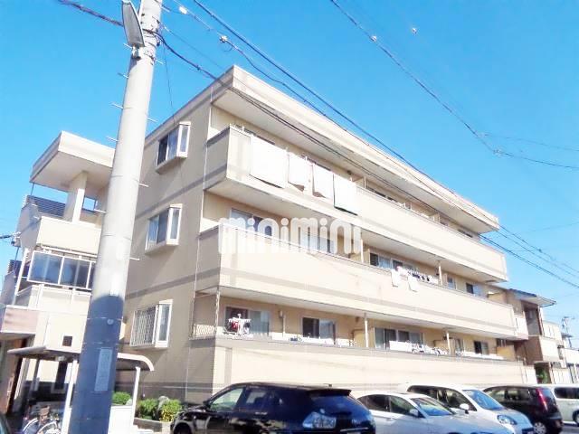 建物外観　３階建てマンションです。