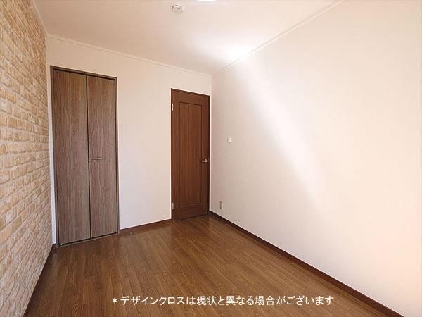 ルミエール安満の居間写真