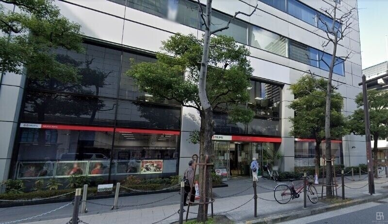 銀行　三菱UFJ銀行船場中央支店（銀行）まで570m