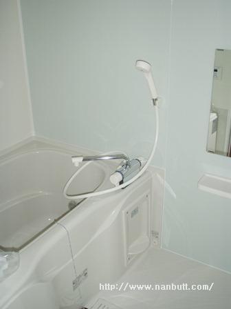 バス・シャワールーム　浴室乾燥機・追い炊き機能付き