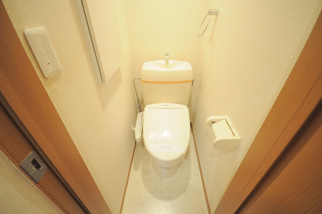 八景舎 高円寺南のトイレ写真