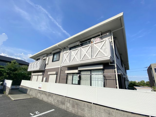 神戸市東灘区魚崎中町のアパートの建物外観
