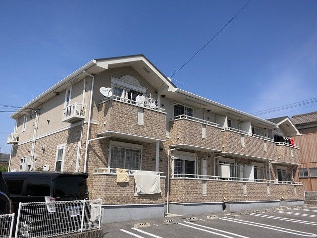 愛知県西尾市平坂町向山（アパート）の賃貸物件の外観