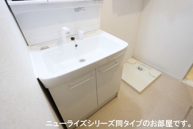 【神栖市柳川のアパートの洗面設備】