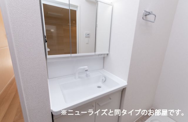 【大牟田市平原町のアパートの洗面設備】