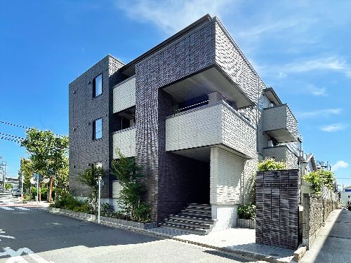 サンセイ・マンションVIIIの建物外観