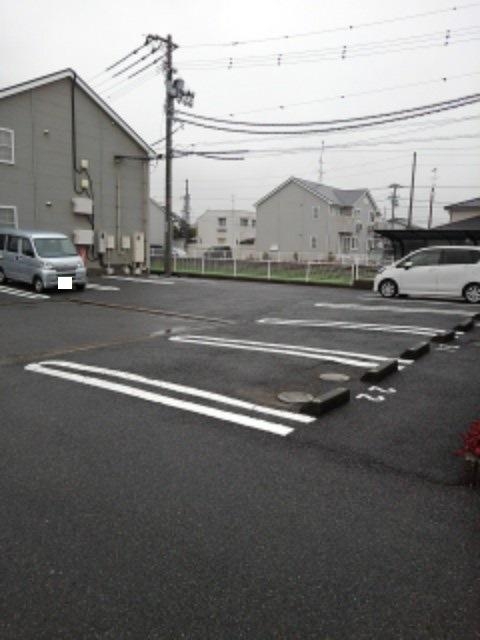 【[家電付き] サンフラワーヒルズCの駐車場】