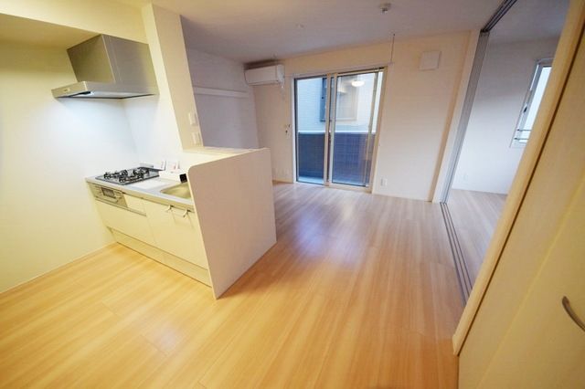 居室・リビング　★★広々としたお部屋★★