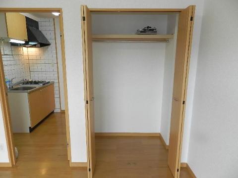 収納　クローゼット