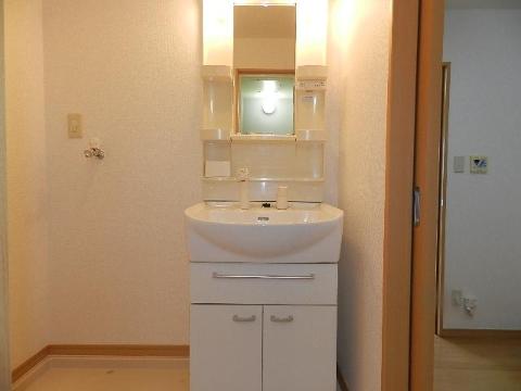 洗面設備　洗髪洗面化粧台