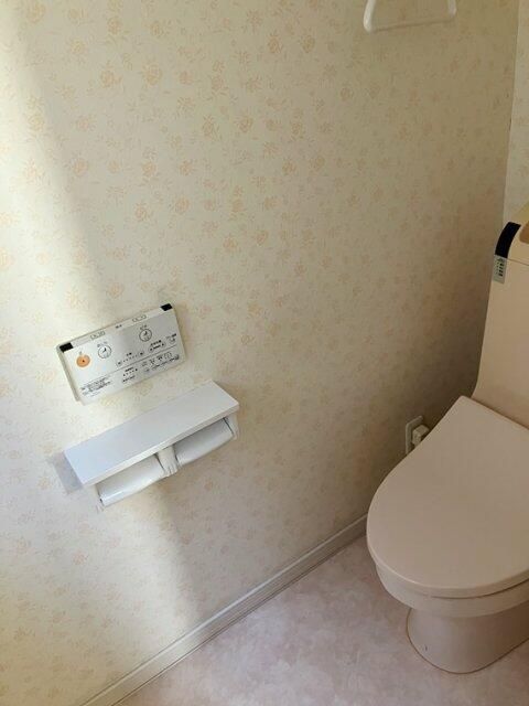 トイレ　清潔感のあるトイレです