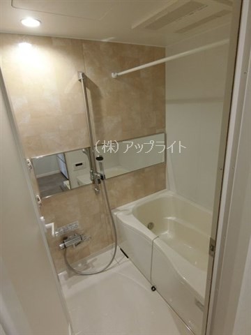 バス・シャワールーム　追炊き＆浴室乾燥機付き