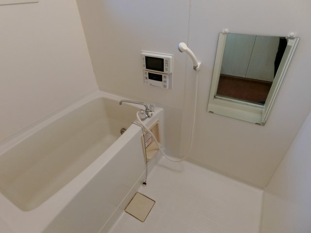 バス・シャワールーム　※別部屋のイメージ写真です。